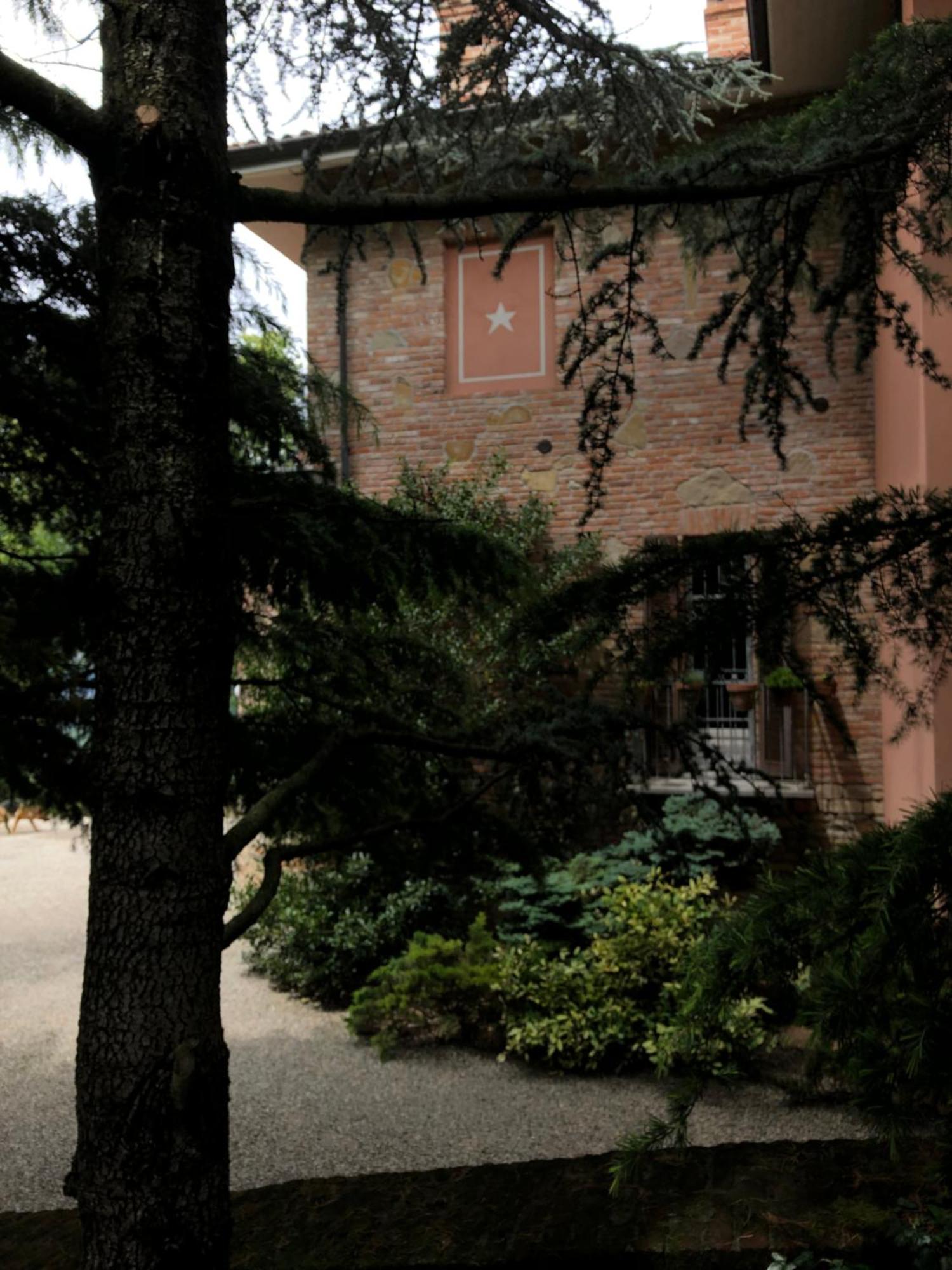 Villa Moglietta Host In Langhe Albaretto della Torre Exterior photo